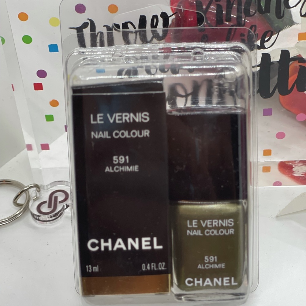Chanel Nail Colour